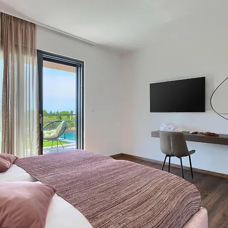Holiday home Artsi Svetvincenat