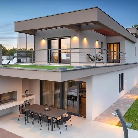 Artsi Holiday home Svetvincenat